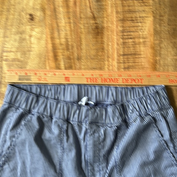 High Rise Easy Wide-Leg Khakis - Picture 5 of 5